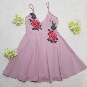 Glare rose patch dress size Medium